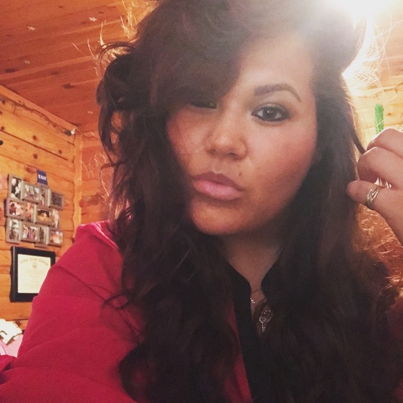 Meet your Posher, Shay - Picture 2 of 4